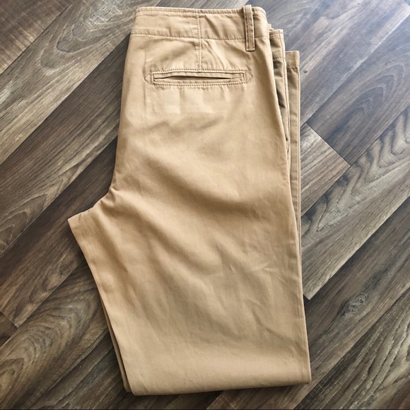 Old Navy Men’s Khackis - Picture 4 of 4